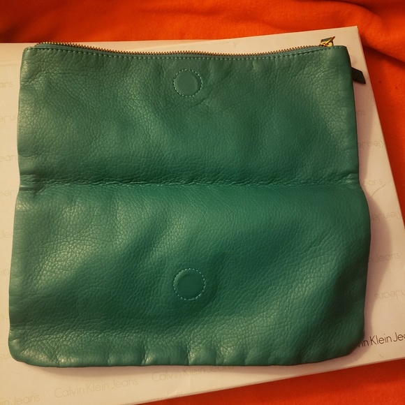 Old Navy Faux Leather Clutch - Picture 3 of 4